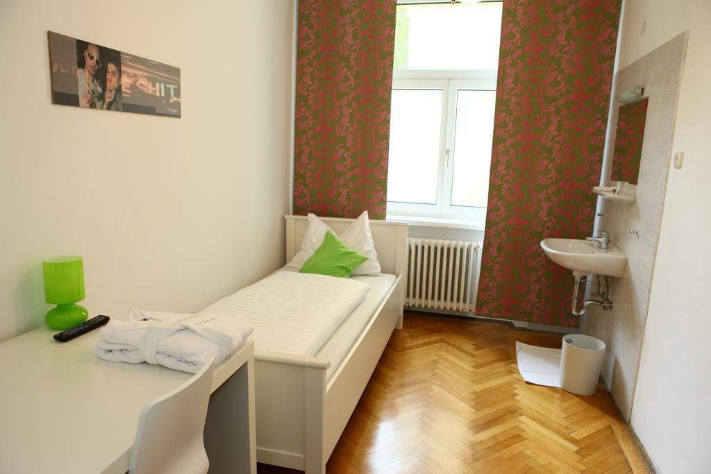Hostel & Guesthouse Kaiser 23 Vienna Camera foto