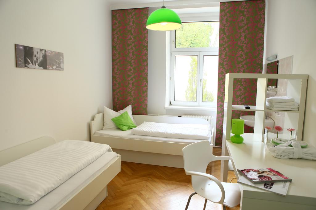 Hostel & Guesthouse Kaiser 23 Vienna Camera foto